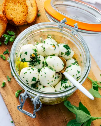Mozzarella Marinada