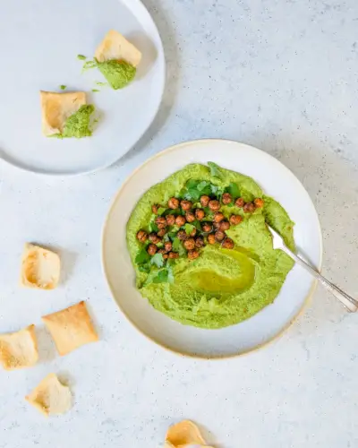 Grüner Hummus