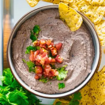 Houmous aux haricots noirs
