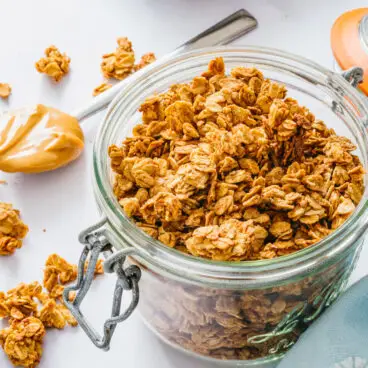 Granola s arašídovým máslem