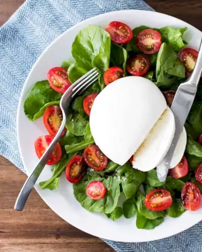 Rucola-Tomaten-Burrata-Salat | Yumpulse