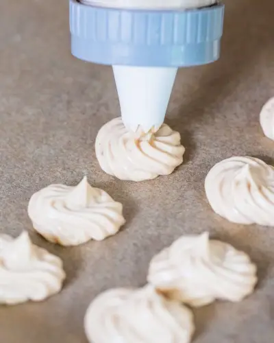 Bouchées de yogourt glacé au beurre de cacahuète | Bouchées de yaourt pour bébés