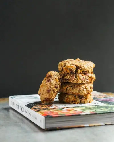 Biscuits de petit-déjeuner au gâteau aux carottes