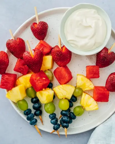 Brochettes de fruits