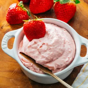 Formaggio cremoso alla fragola