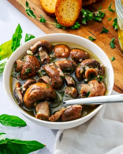 Champiñones Marinados