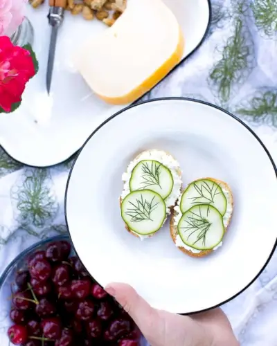Gurken-Dill-Sandwiches