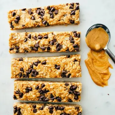 Barras de granola com manteiga de amendoim