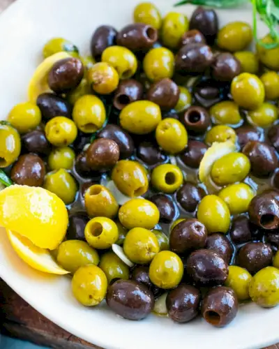 Olive marinate