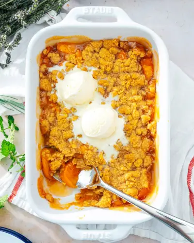 Crumble aux pêches