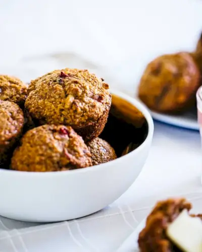Muffin alle fragole e rabarbaro
