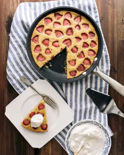 Bolo De Pão De Milho De Morango