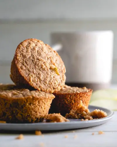 Muffin di farina d'avena alle mele