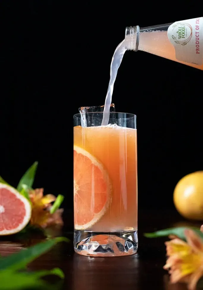 Old Fashioned Paloma – (Bourbon- und Grapefruit-Cocktail)' title=
