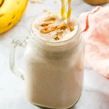 Banánové smoothie s arašídovým máslem