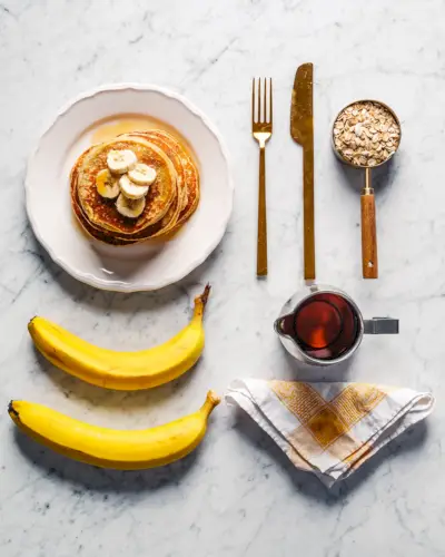 Ingredientes para panquecas de aveia e banana