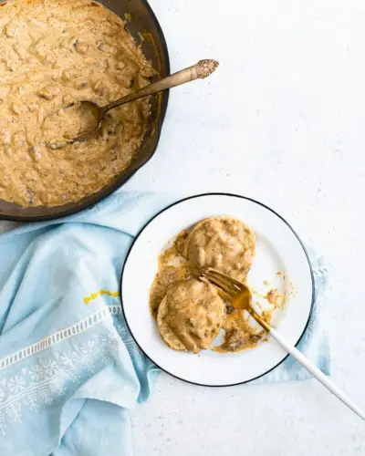 Biscoitos e molho vegano