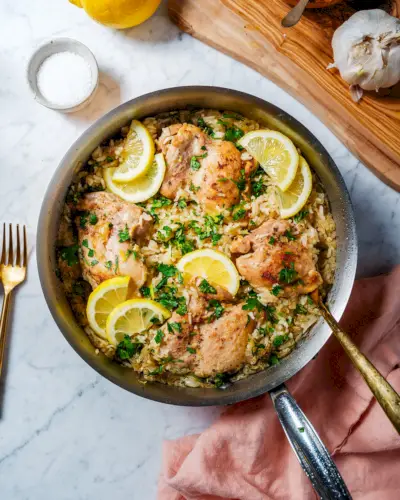 Recept na kura a ryžu na panvici s citrónmi