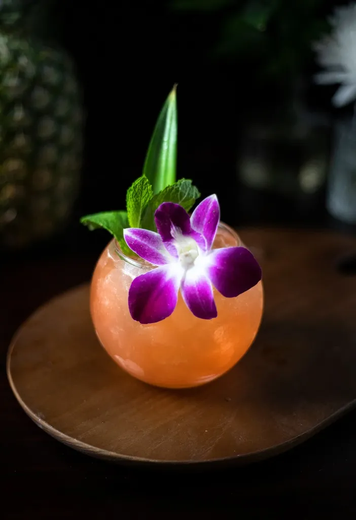 Cobra’s Fang (klassischer Tiki-Cocktail)' title=