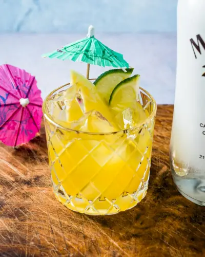 Malibu e abacaxi