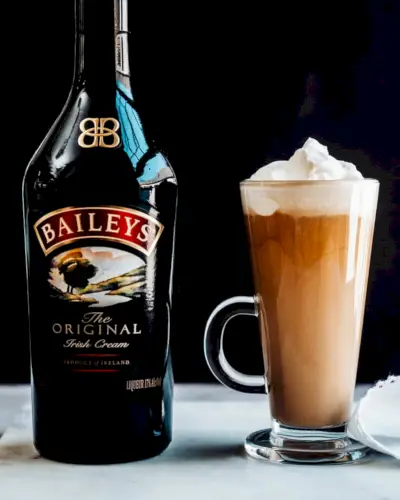 Baileys a káva