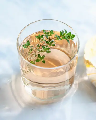 Rose spritzer