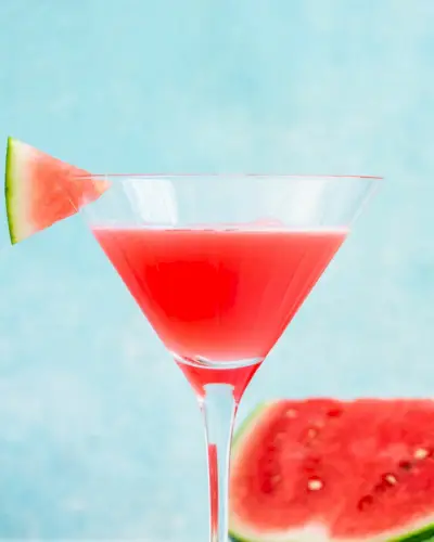 Como fazer um martini de melancia
