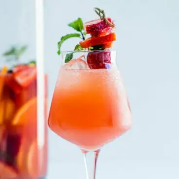 Jahodová sangria