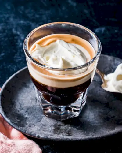 Espresso mit Panna