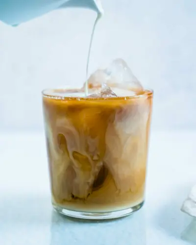 Geeister Chai Latte