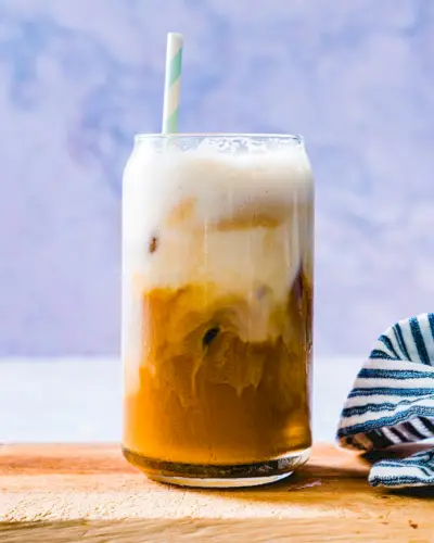 Café com leite gelado