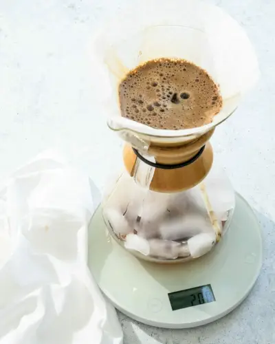 Versare sul caffè freddo