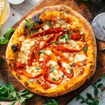 Pizza ai peperoni rossi