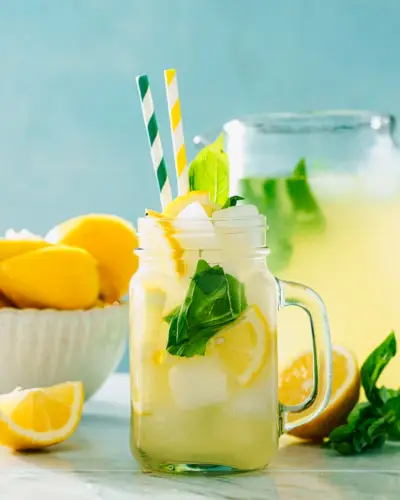 Bazalková limonáda
