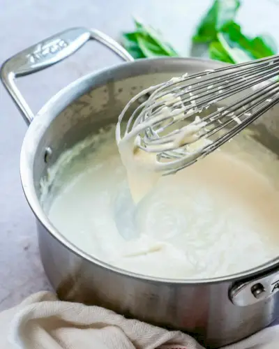 Knoblauch-Sahnesauce
