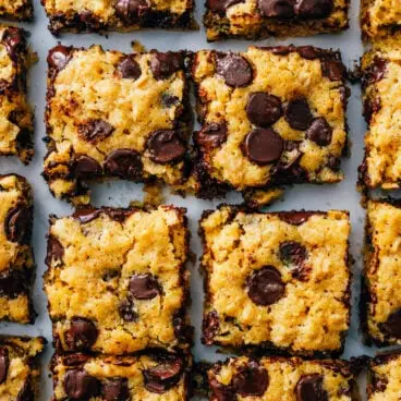 Barras de galletas con chispas de chocolate