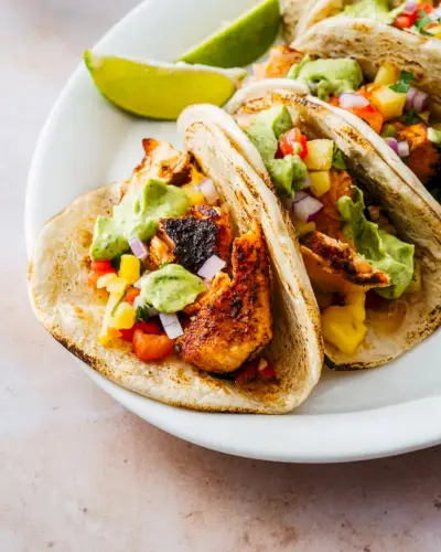 Tacos de salmão