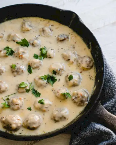 Snadný recept na vegetariánskou omáčku | Jak zahustit omáčku | Vegetariánská bílá omáčka