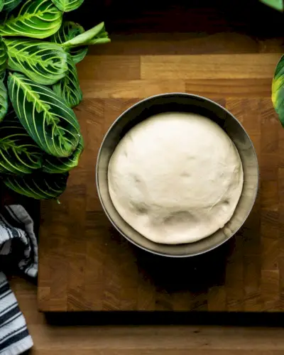 Jednoduchý recept na tenké cesto na pizzu