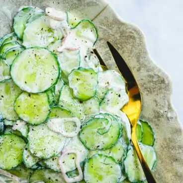 Salada de pepino com creme de leite