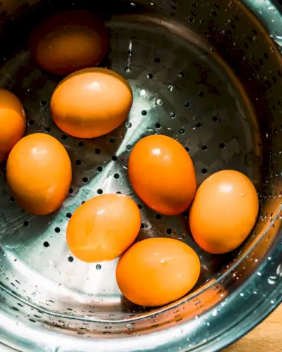 Huevos duros al vapor