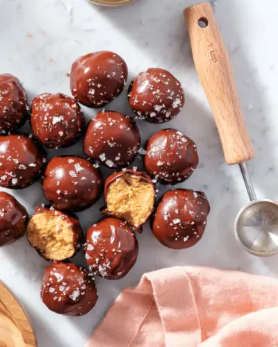 Bolas de manteiga de amendoim