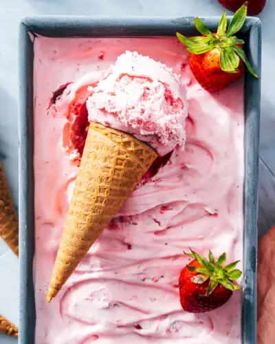 Glace à la fraise maison