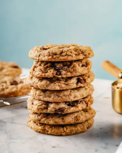 Biscoitos de aveia veganos com gotas de chocolate