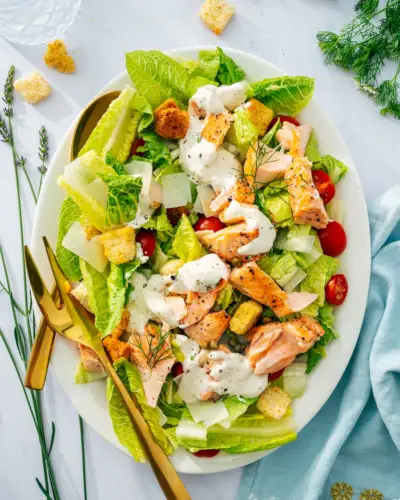 Salat Caesar z lososa