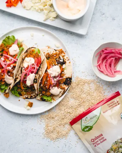 Tacos de quinoa carregados | Recheio de taco de quinoa | Receita de taco vegetariano