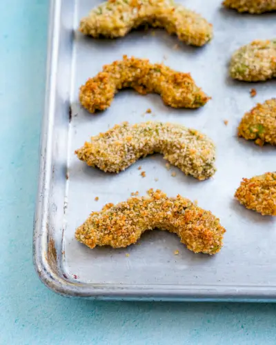 Papas fritas con aguacate al horno