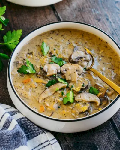 Veganská houbová polévka
