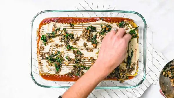 Strati di lasagne senza latte