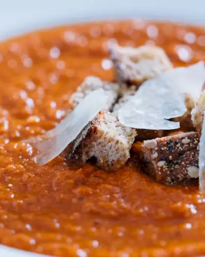 Sopa de Tomate Alcachofra | Yumpulse